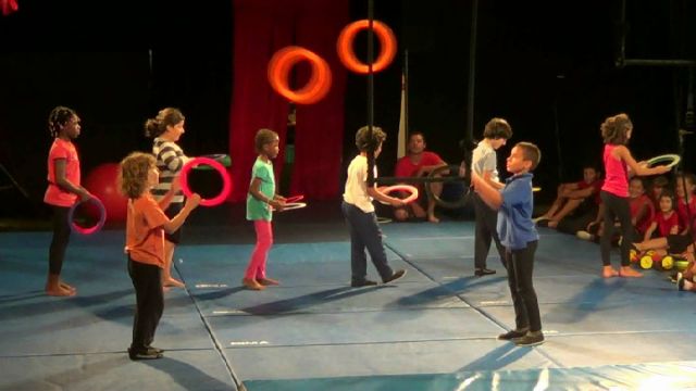 Restitution d'ateliers sous chapiteau - Aulnay-sous-bois - 2012