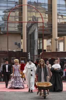 © Christophe Raynaud de Lage - Festival d'Aurillac - Fixe